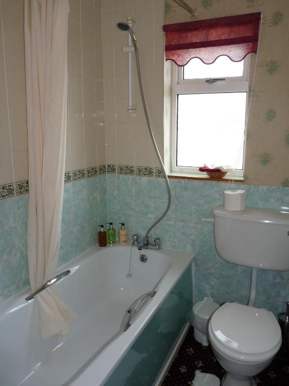 חלנדודנו Cornerways Guest House חדר תמונה